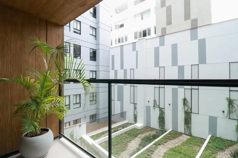 Enchanting 2BR with Balcony in Miraflores