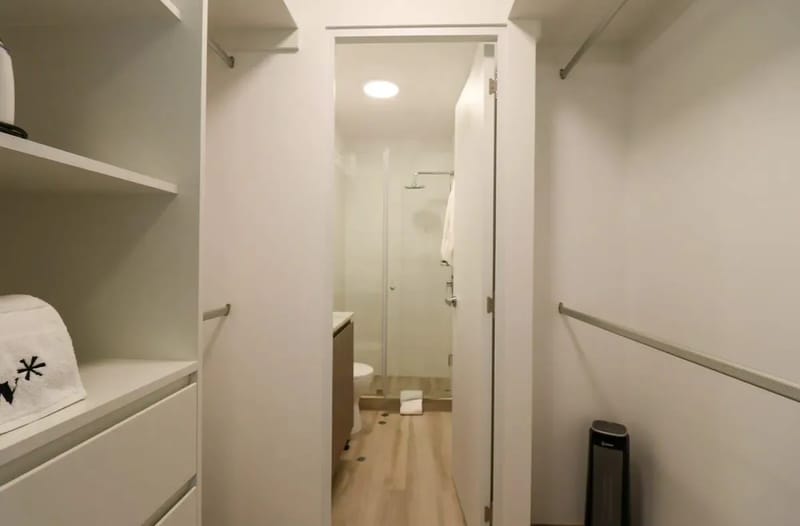 Enchanting 2BR with Balcony in Miraflores
