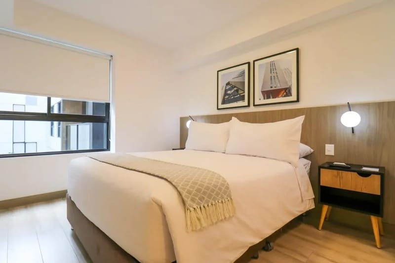 Enchanting 2BR with Balcony in Miraflores