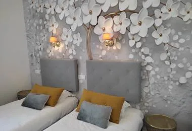 Twin bedroom