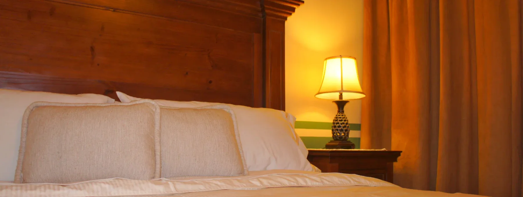 Guest room with a king-size bed