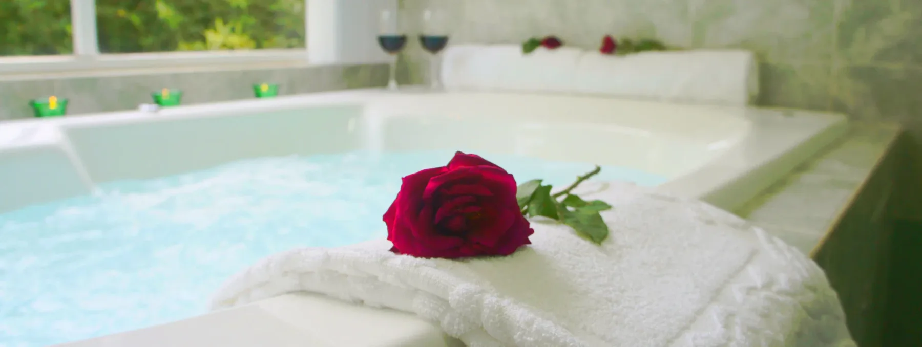 Double hydro-massage tub