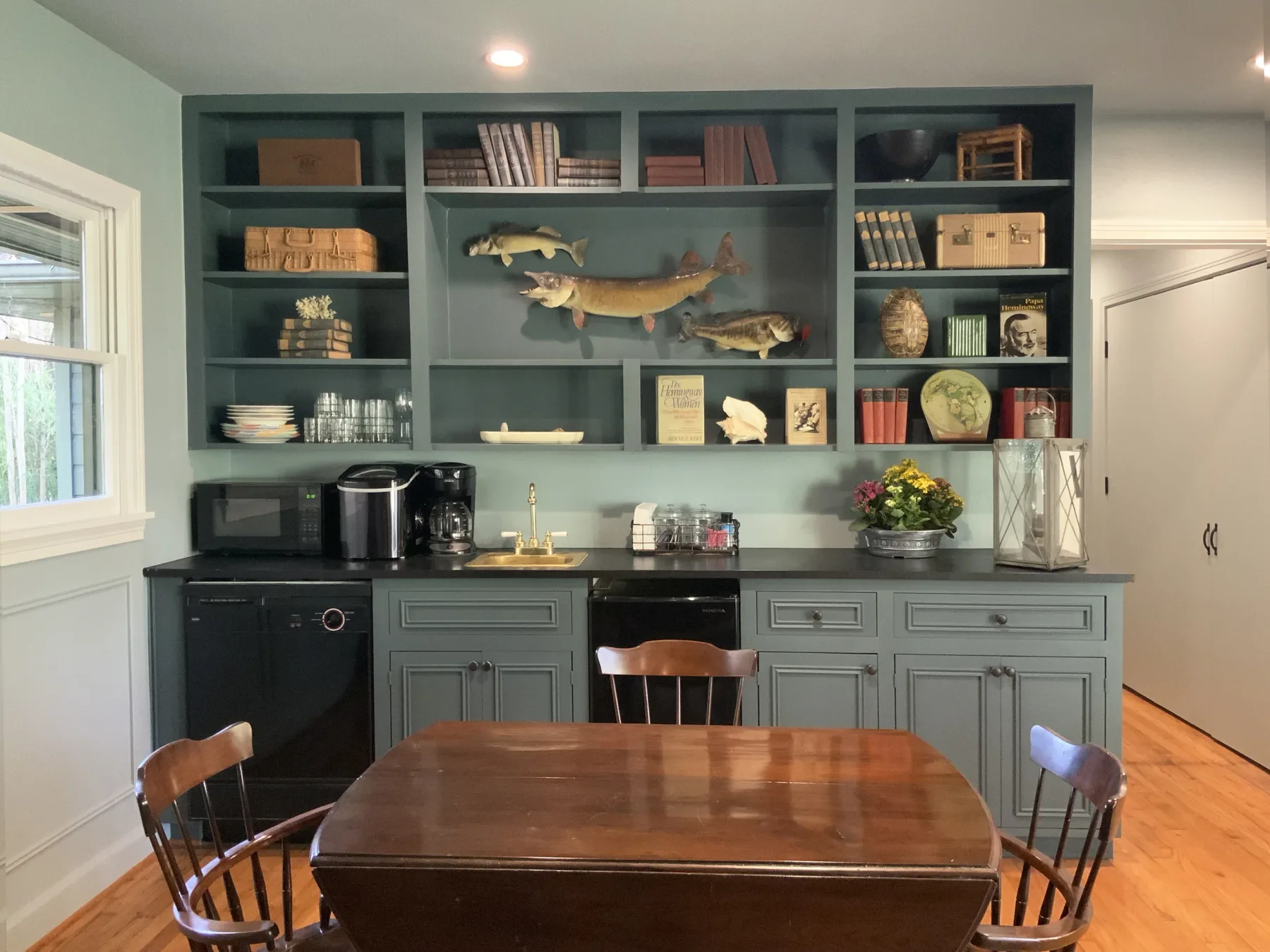 Cottage 2 kitchenette bar