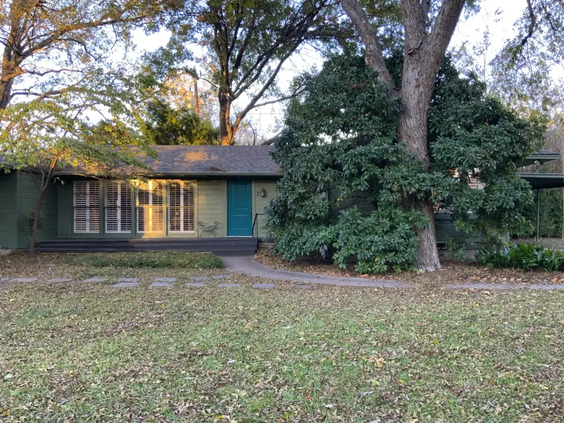 Hem cottage exterior