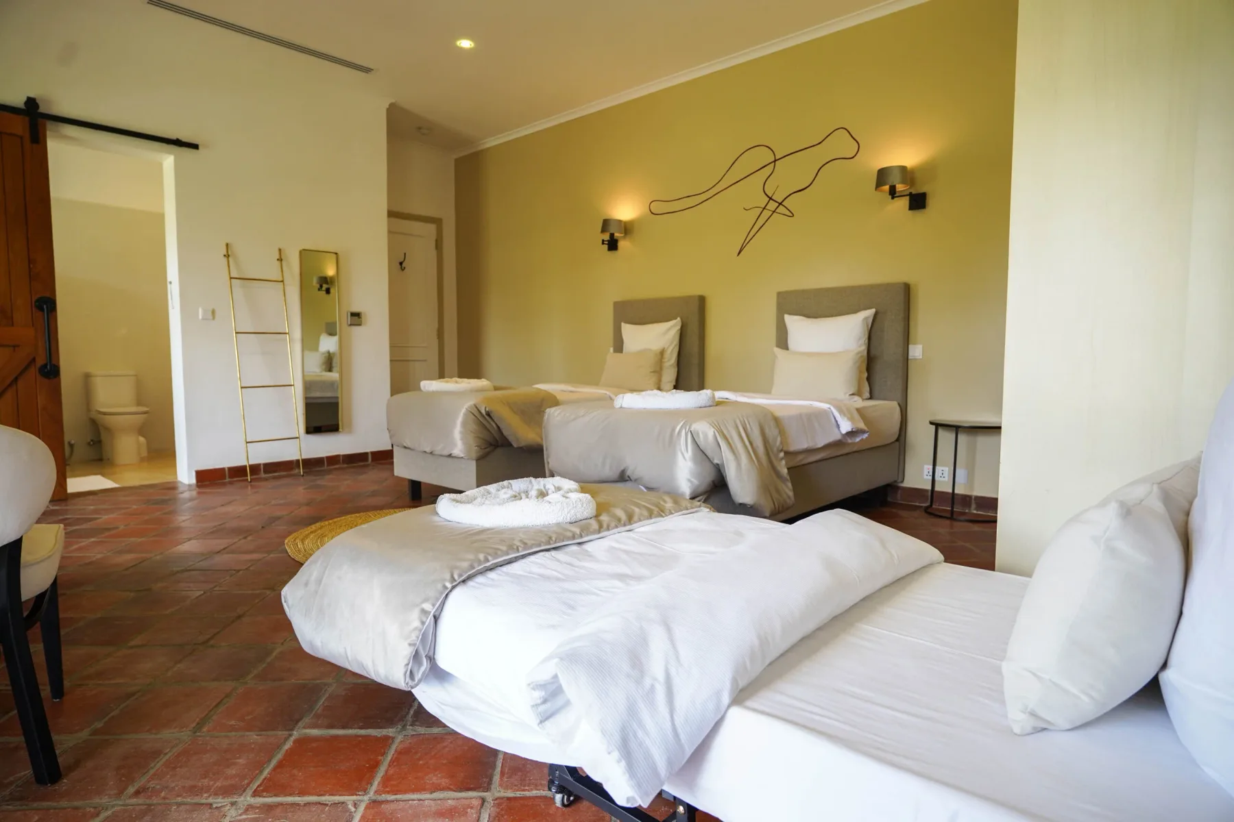 Habitación con vistas a la piscina