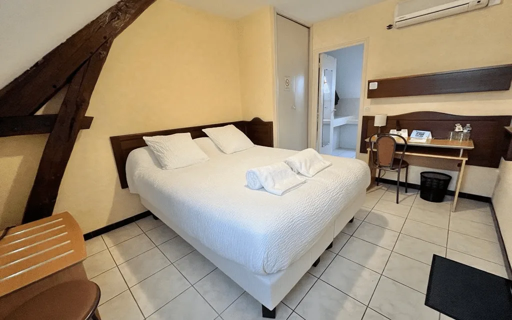 Habitación doble estándar en el edificio anexo