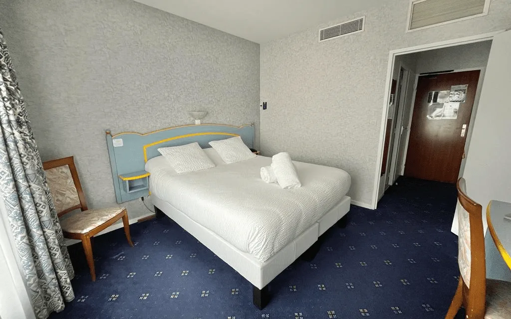 Habitación doble superior con vistas al castillo de Sully-sur-Loire