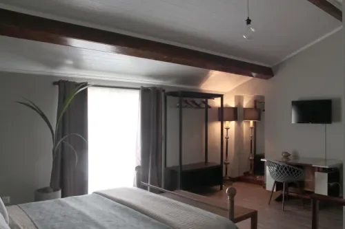 Hiker Nest bedroom with desk and balcony access