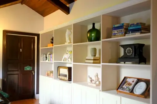Charming Suite shelving