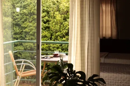 Nomad Nest balcony