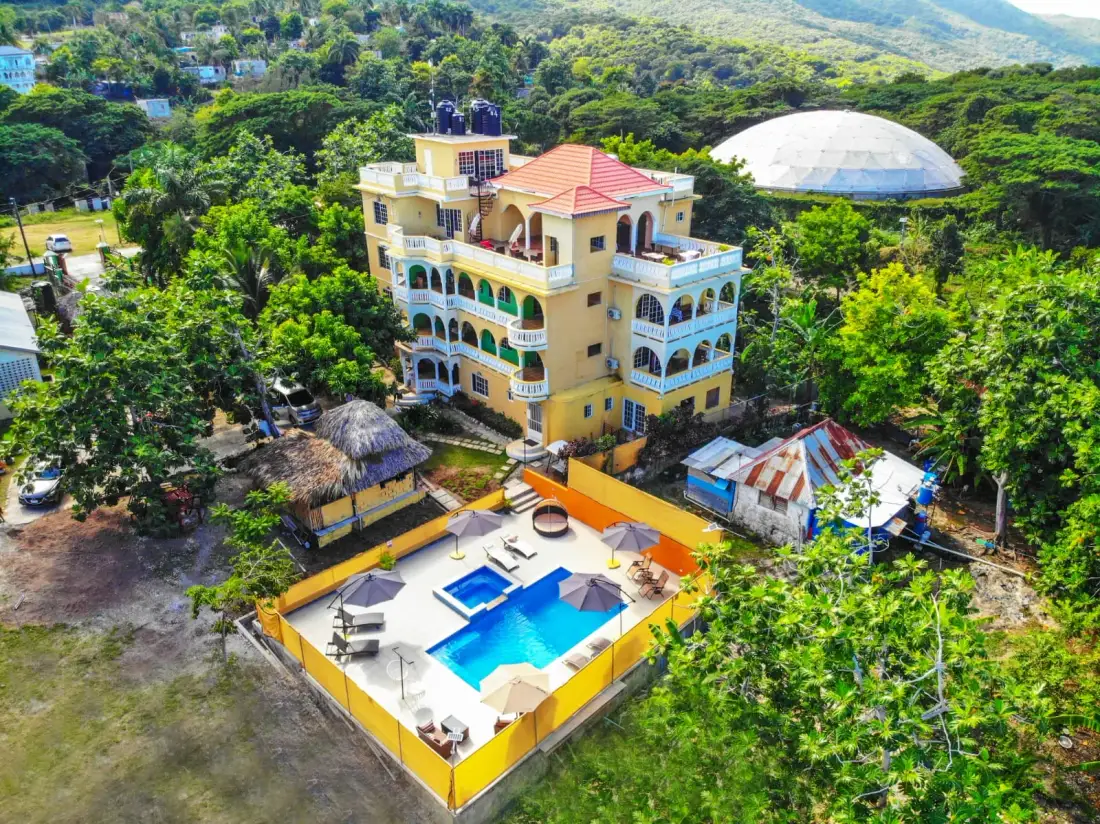 Takuma Boutique Hotel property photo
