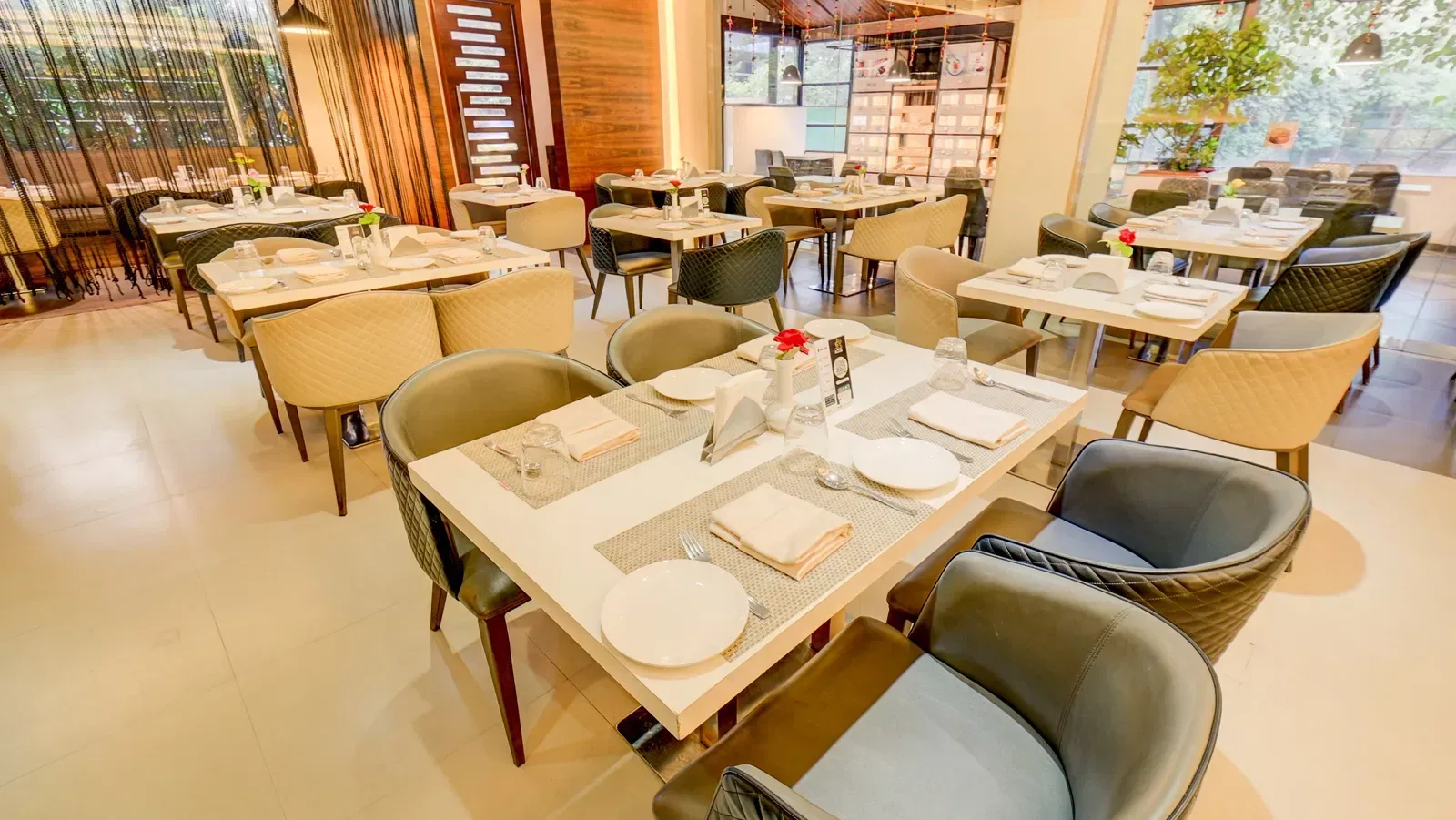 Comedor del restaurante House of Flavours