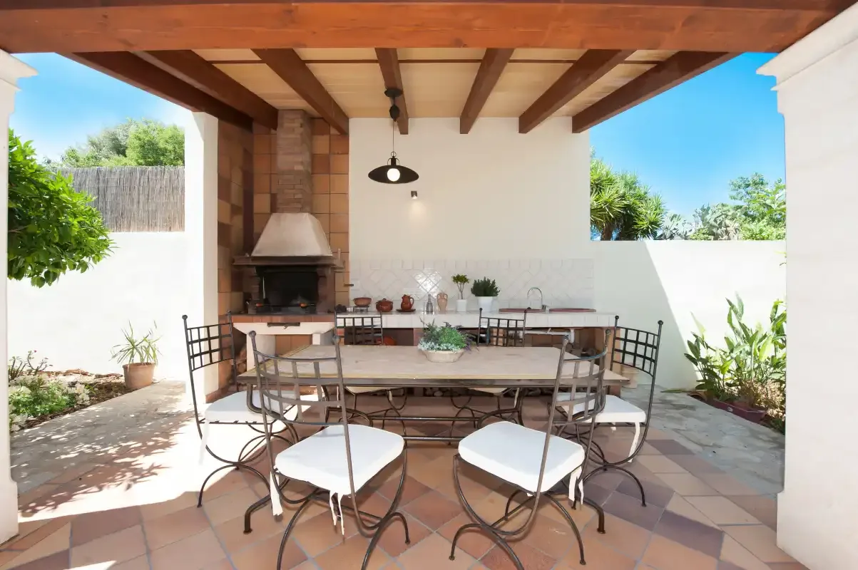 Holiday rentals in Woodhouse, Ariany