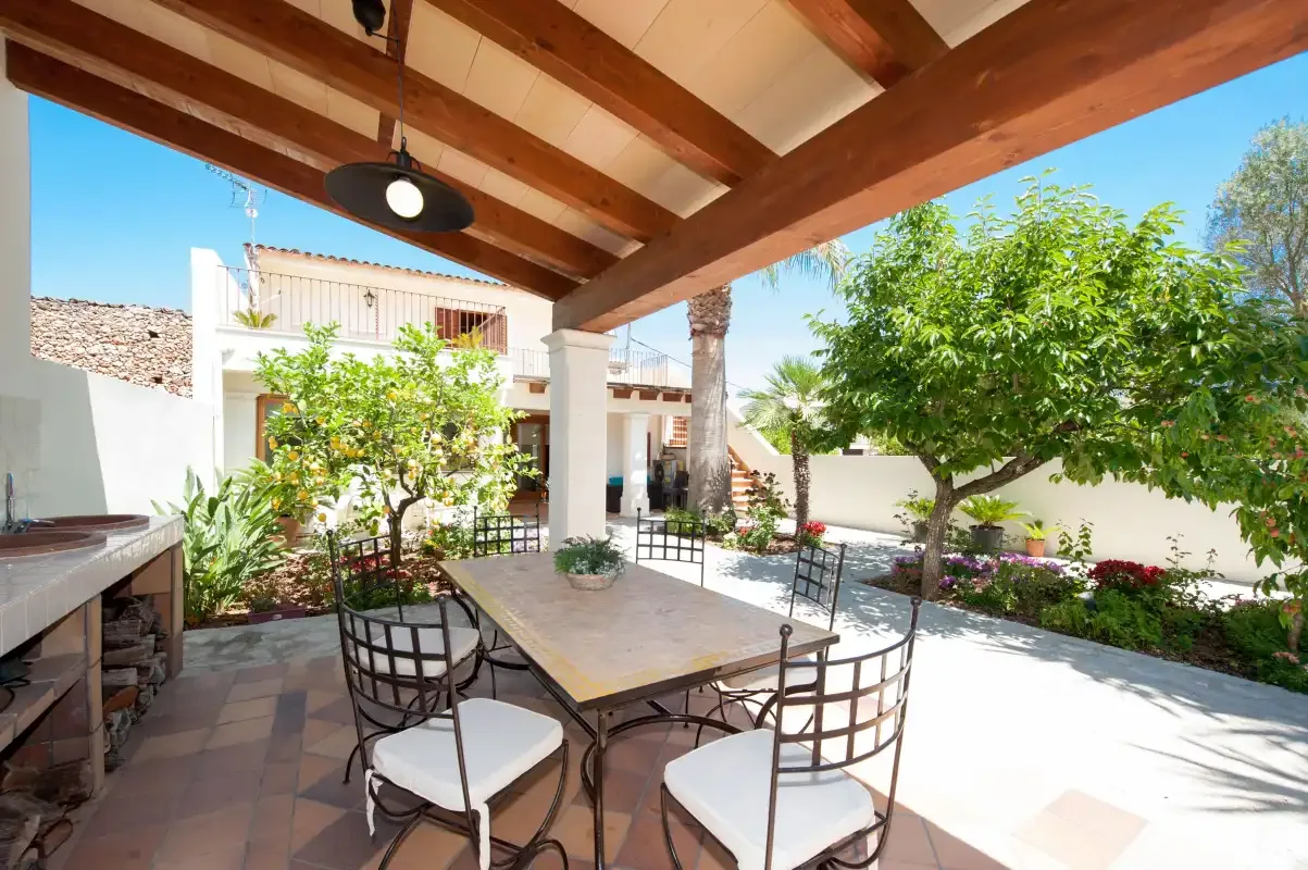 Holiday rentals in Woodhouse, Ariany