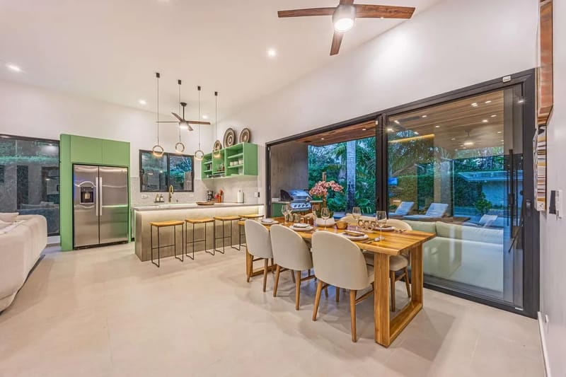 Stylish 3BR Villa w/ Stunning Terrace Views