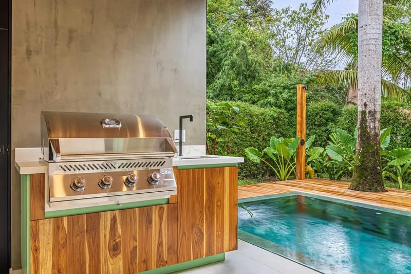 Stylish 3BR Villa w/ Stunning Terrace Views