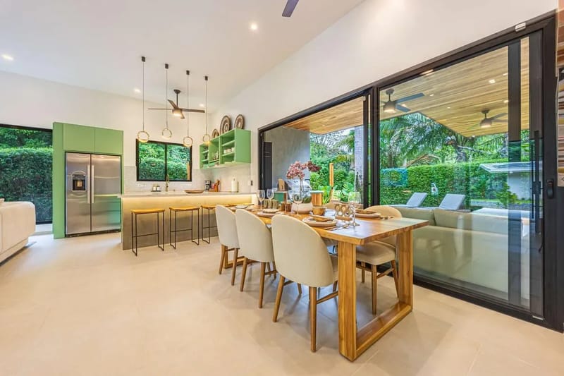 Stylish 3BR Villa w/ Stunning Terrace Views