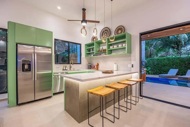 Stylish 3BR Villa w/ Stunning Terrace Views