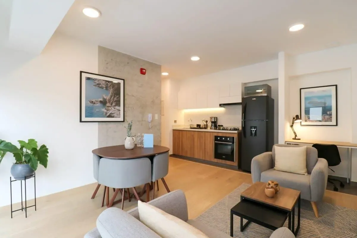Executive 1BR Duplex in Miraflores