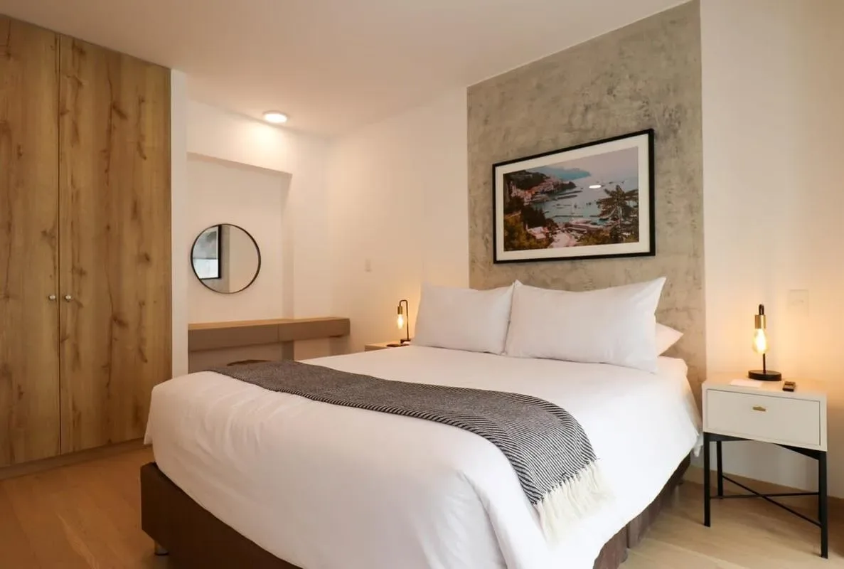 Executive 1BR Duplex in Miraflores