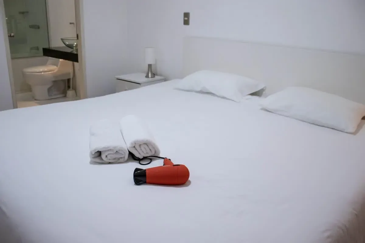 Engaging 2BR w/ balcony in Exclusive Miraflores