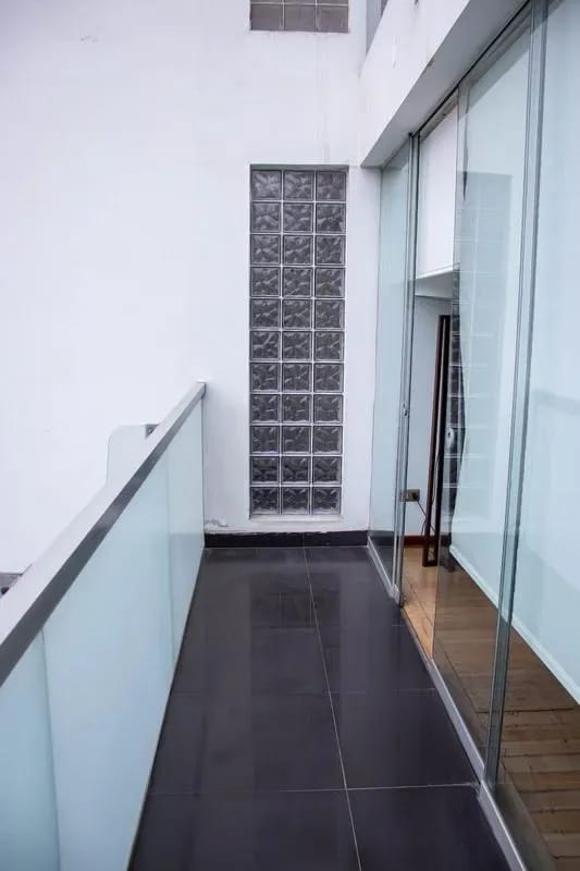 Engaging 2BR w/ balcony in Exclusive Miraflores
