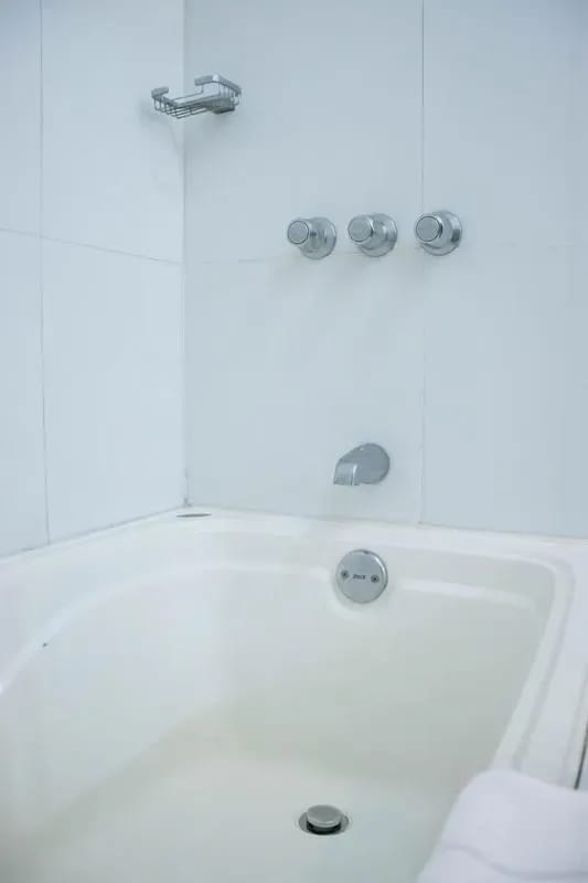 Engaging 2BR w/ balcony in Exclusive Miraflores