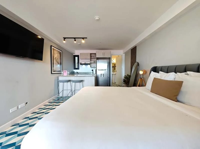 Bright Loft in Santa Ana w/ AC
