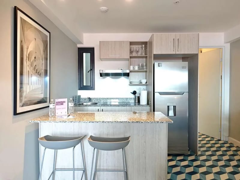 Bright Loft in Santa Ana w/ AC