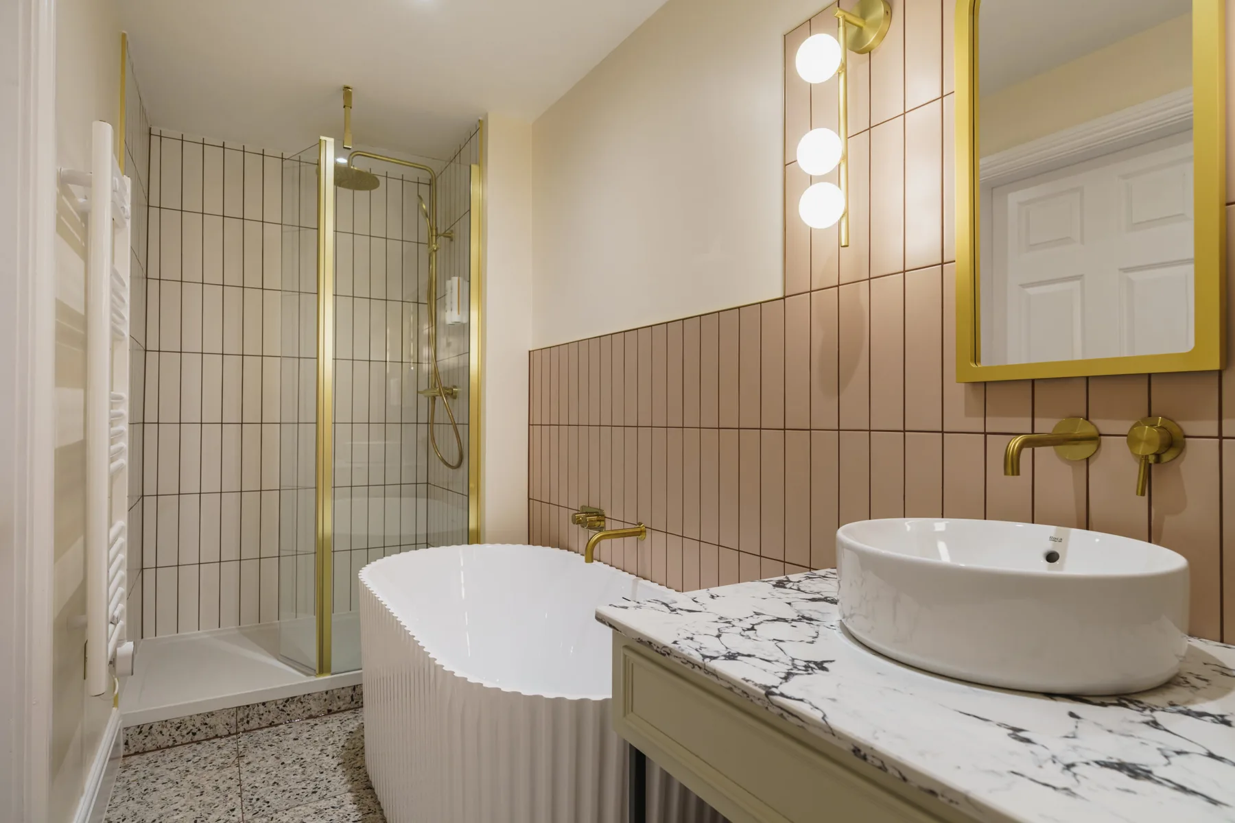 Interior de una habitación del hotel