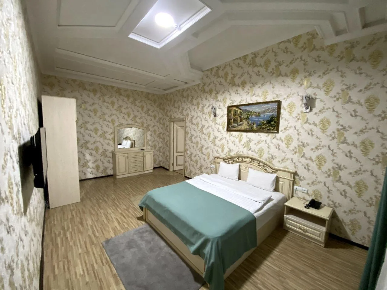 King Royal Room