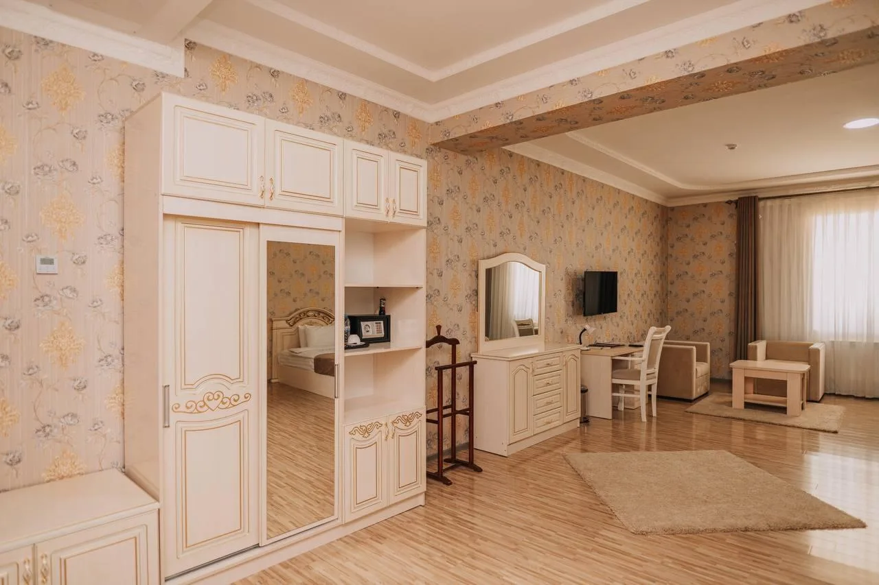 Comfort Family Room gallery