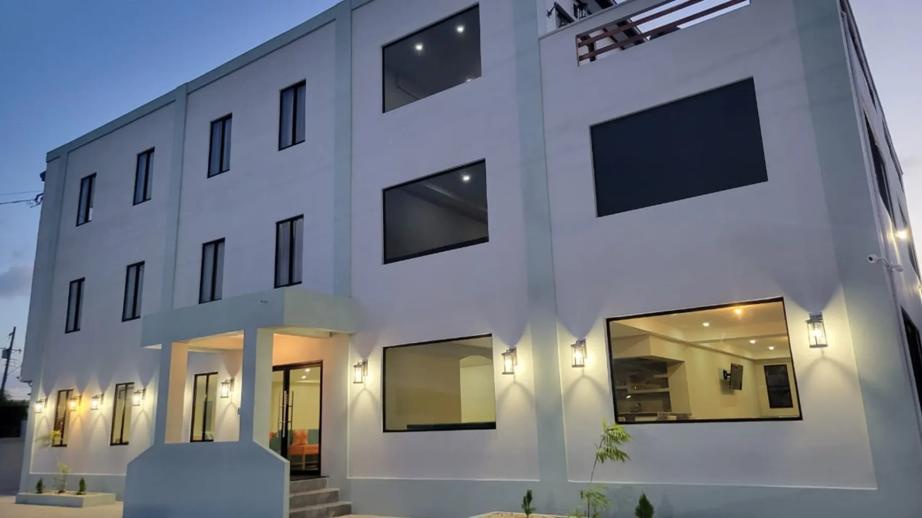 Luxeley Hotel exterior