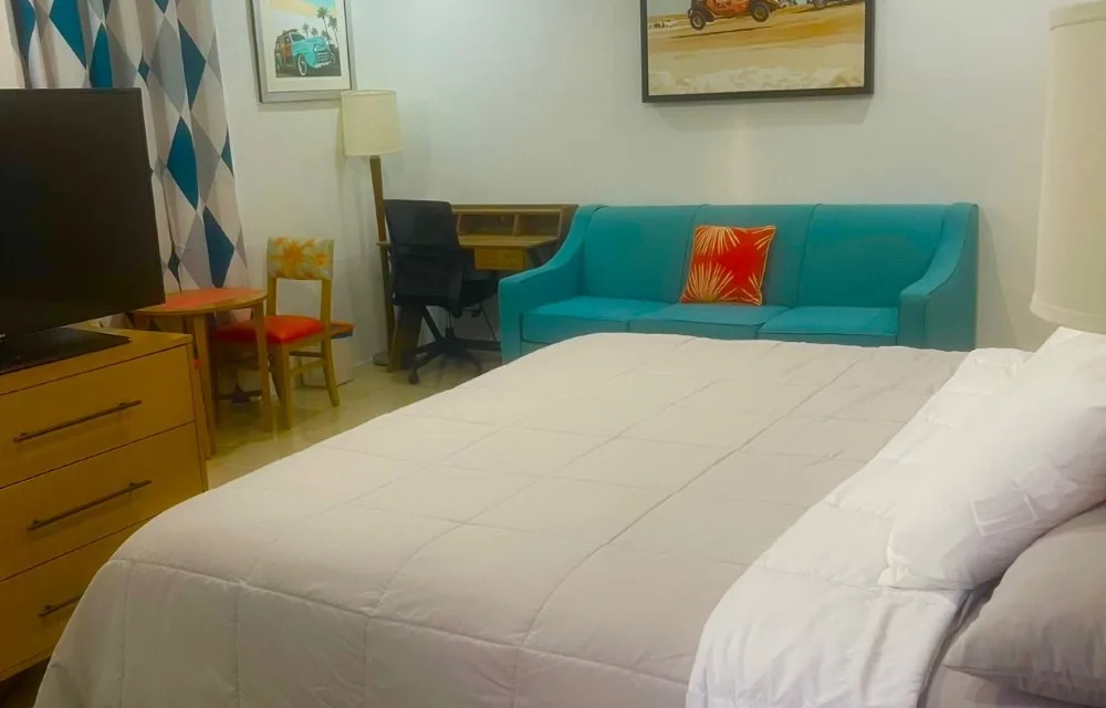 Luxeley Hotel property