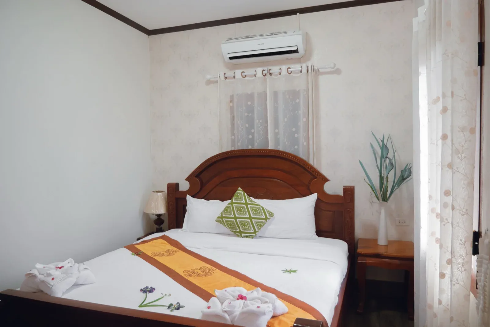 Habitación doble estándar en el Ananta Hotel