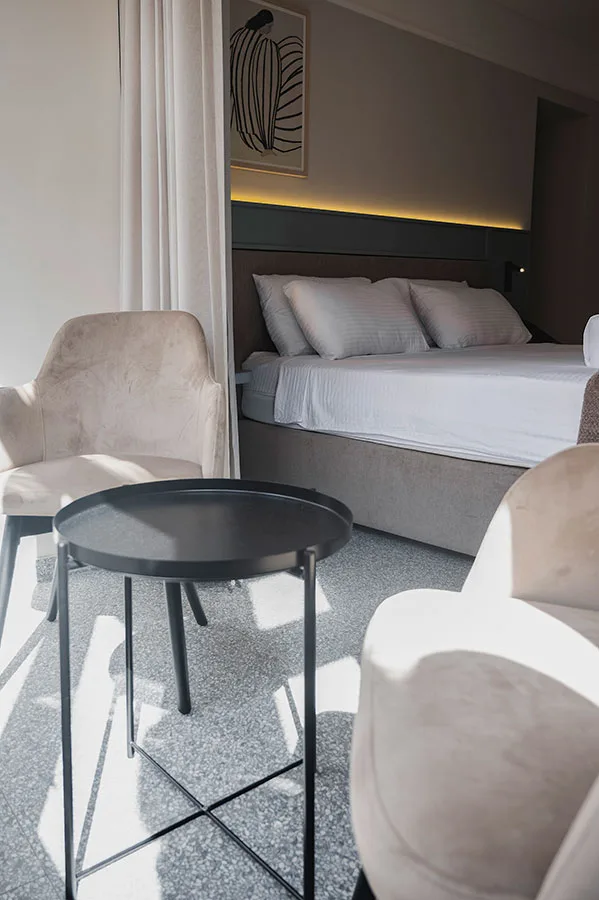 Deluxe double or twin room