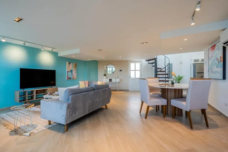 Upscale 2BR in Casco Antiguo w/ View