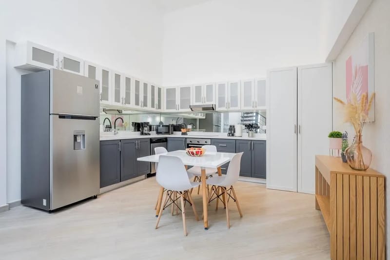 Upscale 2BR in Casco Antiguo w/ View