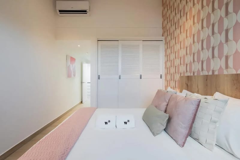 Upscale 2BR in Casco Antiguo w/ View