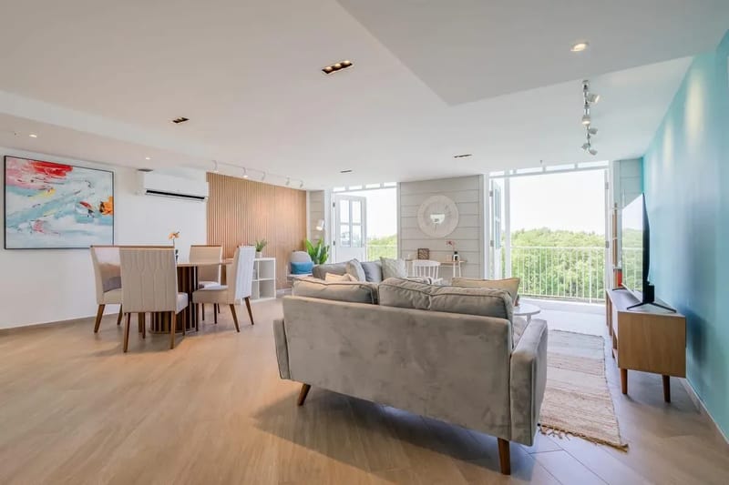 Upscale 2BR in Casco Antiguo w/ View
