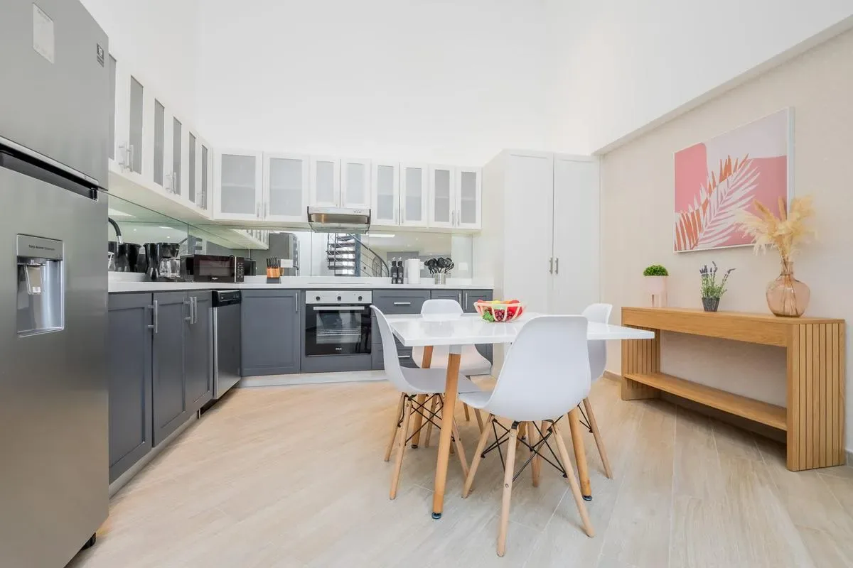 Upscale 2BR in Casco Antiguo w/ View
