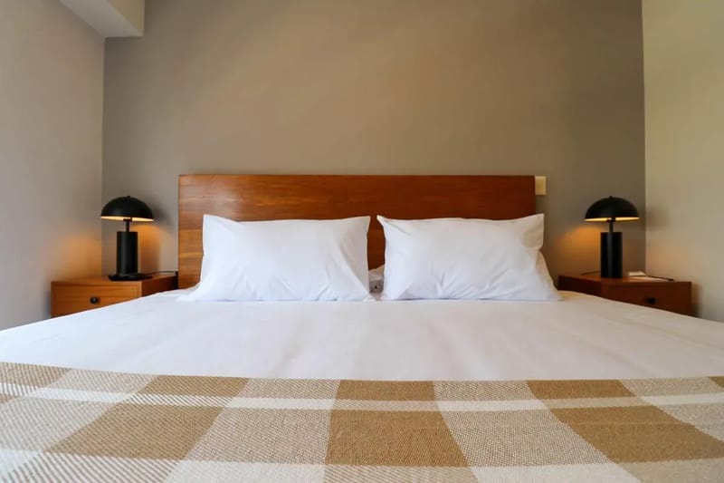Comfy 2BR w/ Park View in Miraflores