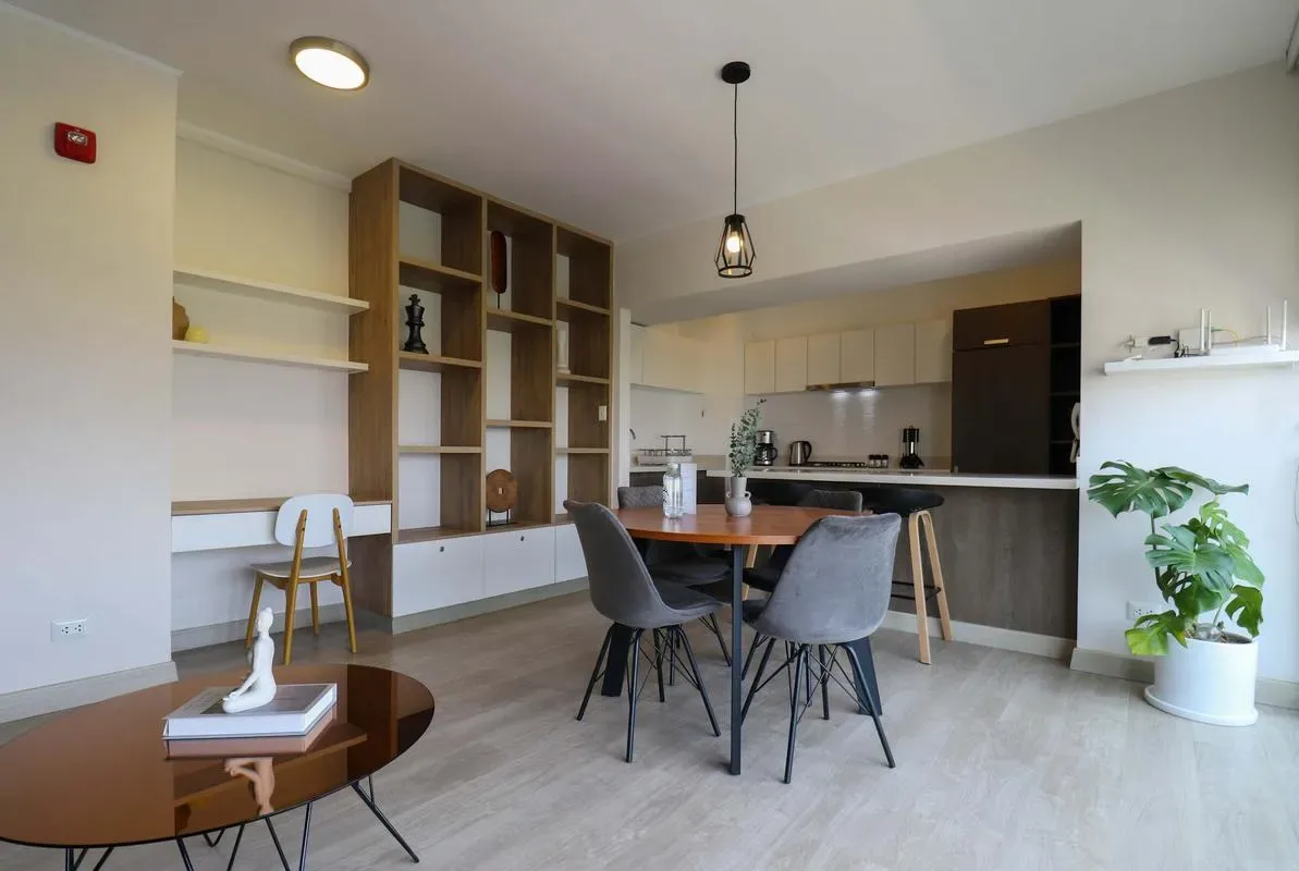 Comfy 2BR w/ Park View in Miraflores
