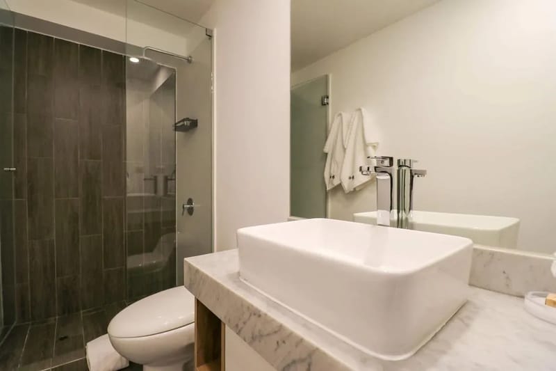 Comfy 2BR w/ Park View in Miraflores