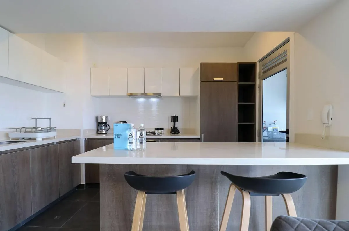 Comfy 2BR w/ Park View in Miraflores