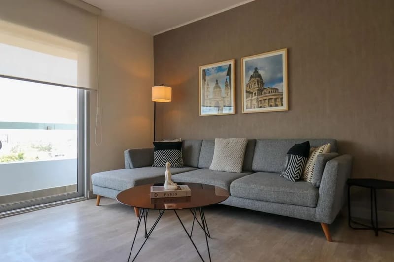 Comfy 2BR w/ Park View in Miraflores