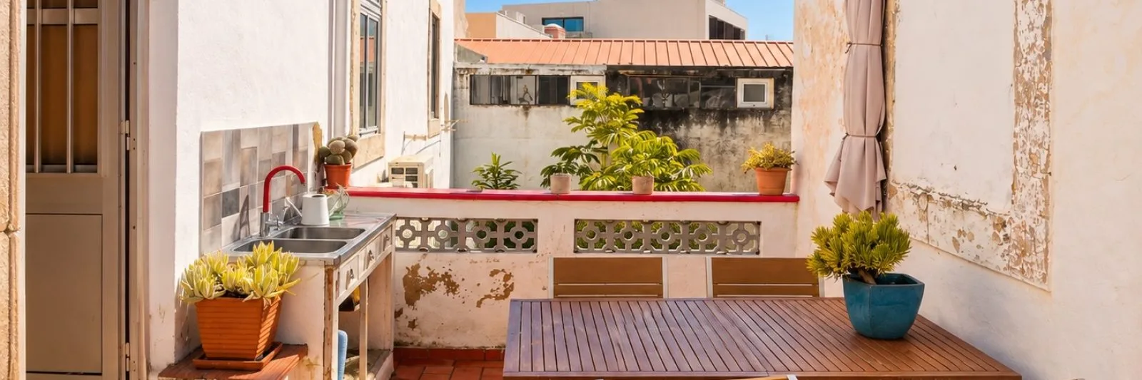 Faro Town House property photo.