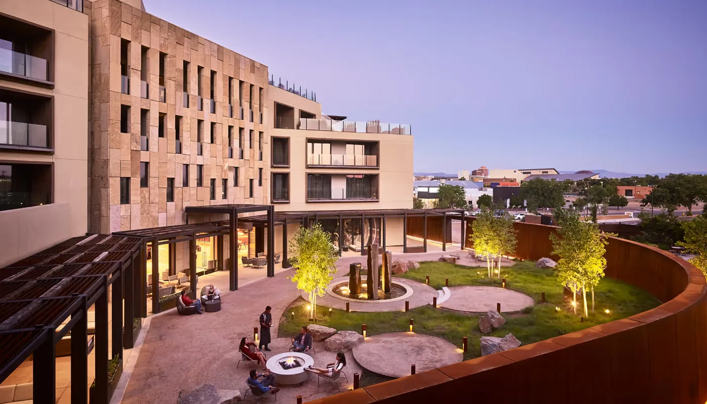 Hotel Chaco grounds