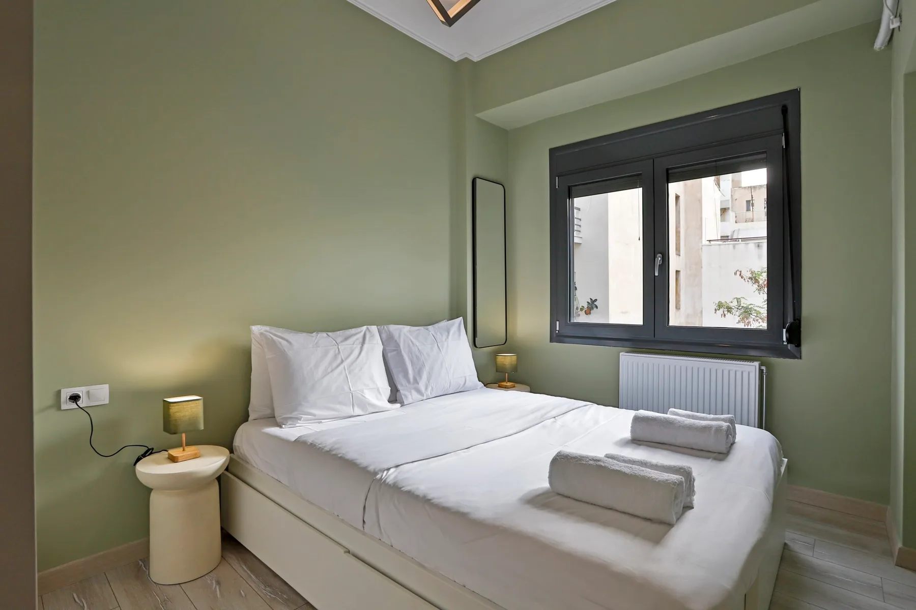 Apartamento moderno de 2 dormitorios • Detrás de Athens Tower
