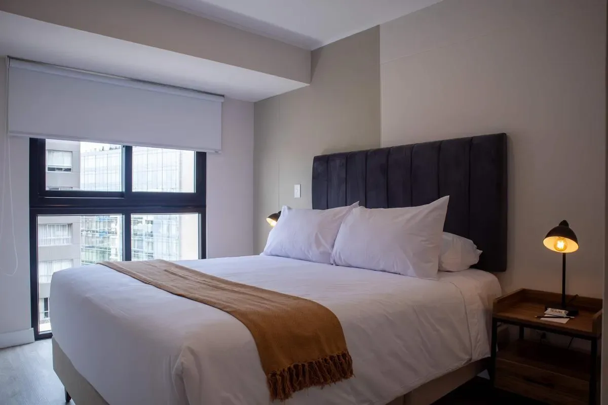 Radiant 1BR w/ Balcony in Miraflores